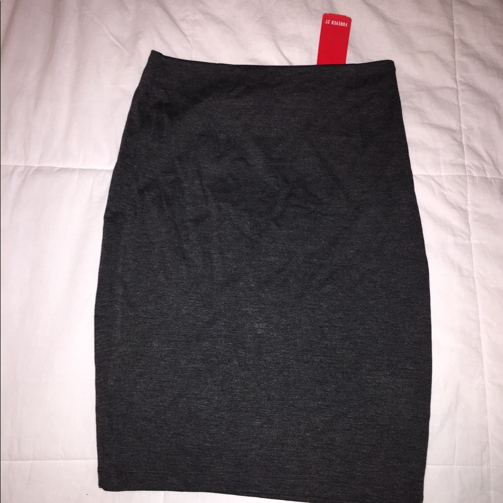 Grey pencil skirt